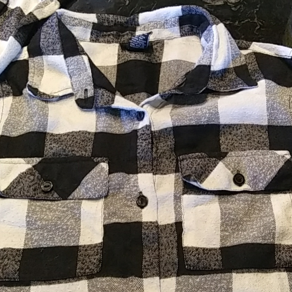 Shirt - Picture 2 of 3